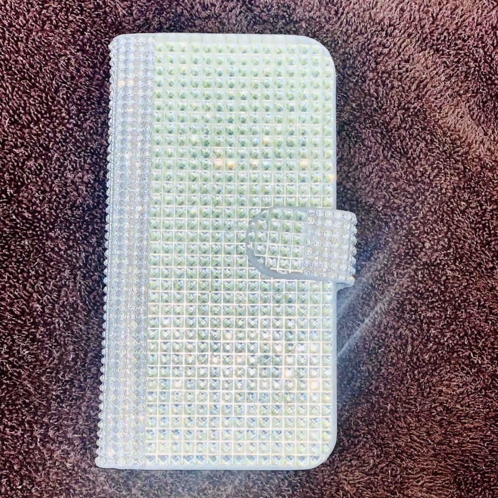 Beautiful rhinestone iPhone 6 Plus case